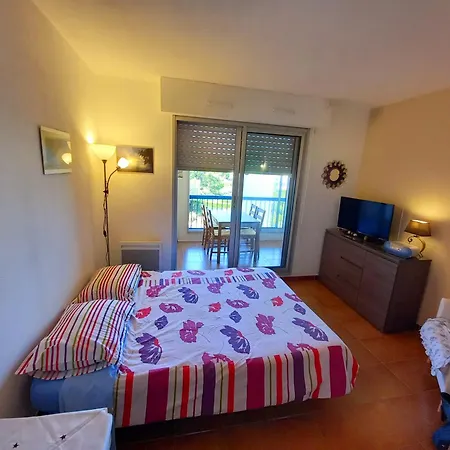 Agreable Avec Parking Pres De La Apartment